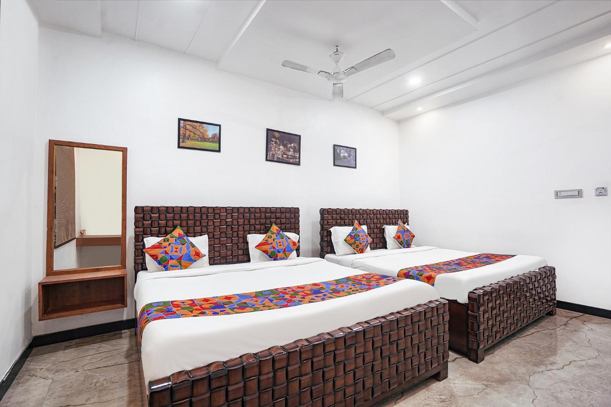 Fabhotel Villa De Benares Екстер'єр фото