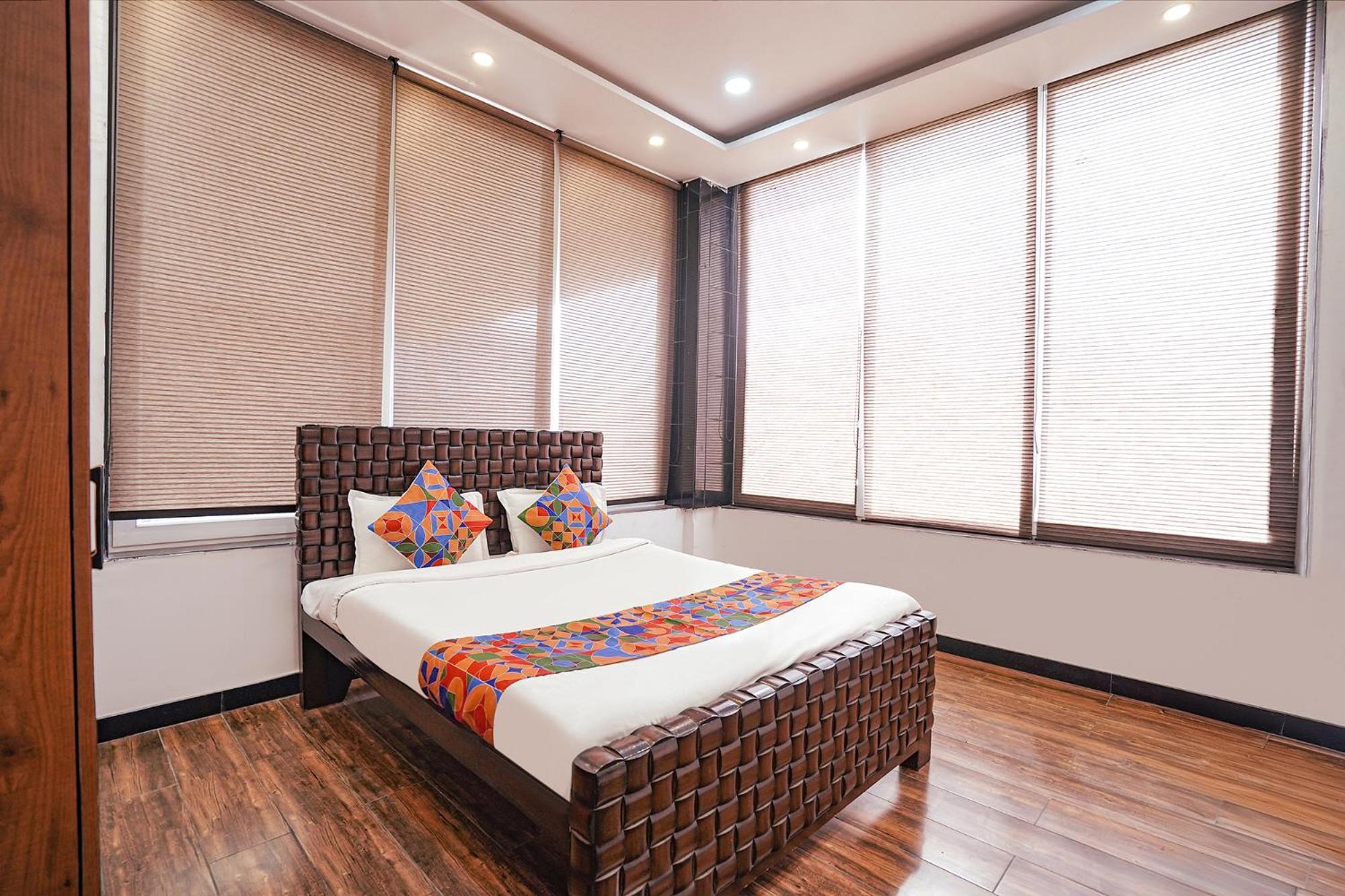 Fabhotel Villa De Benares Екстер'єр фото