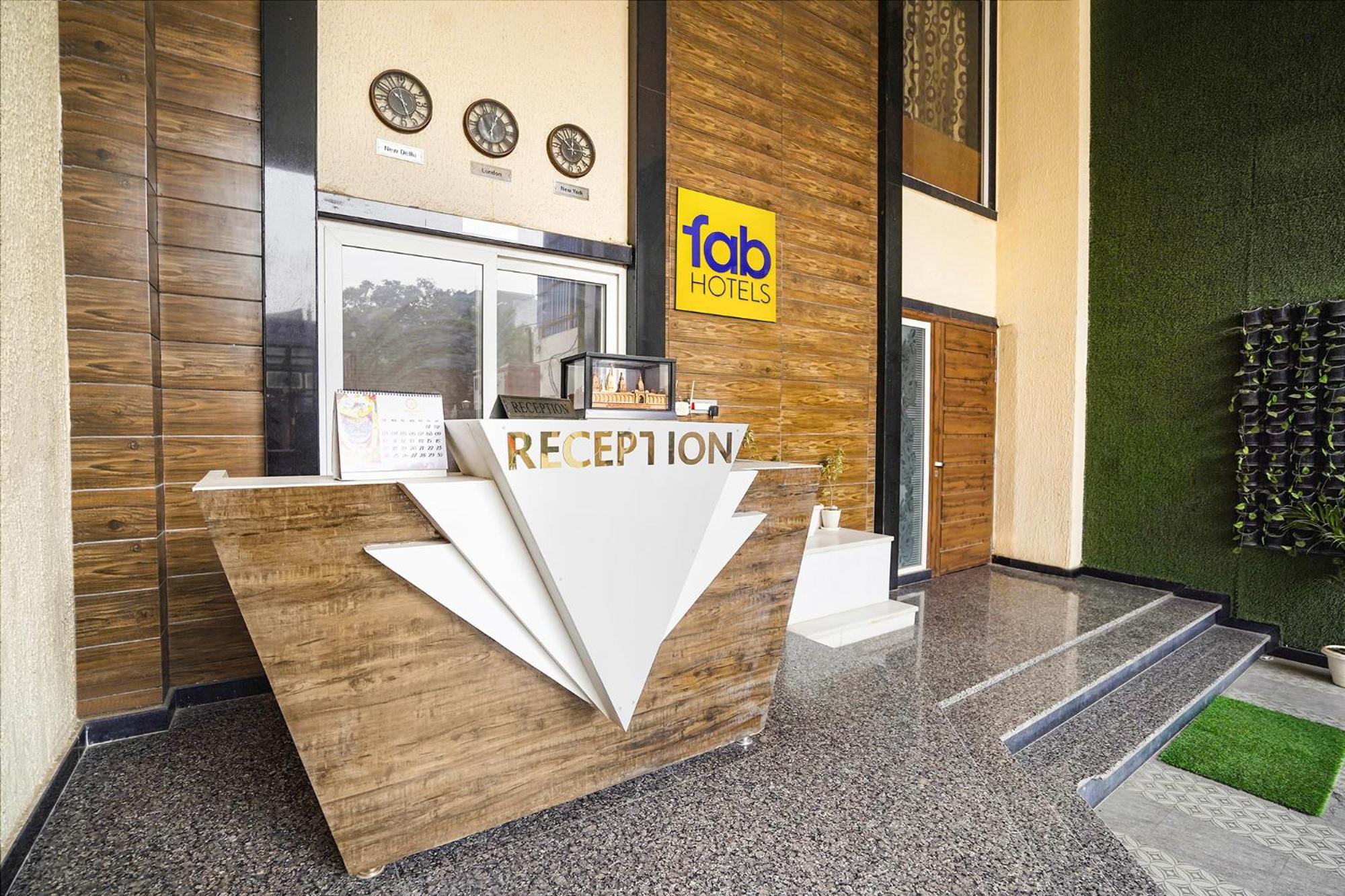 Fabhotel Villa De Benares Екстер'єр фото